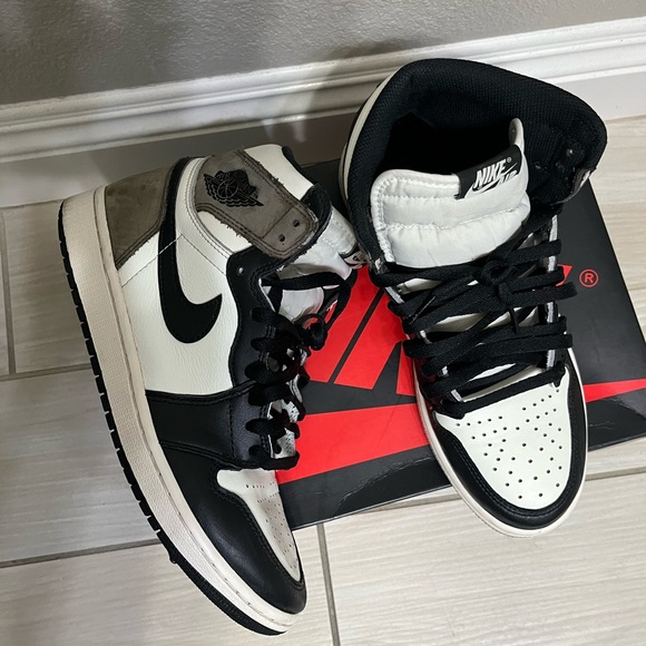 nike son selling shoes